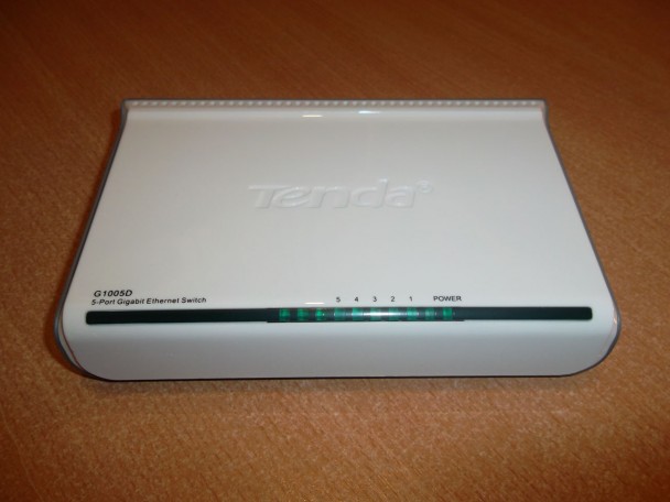 Свитч Tenda G1005D