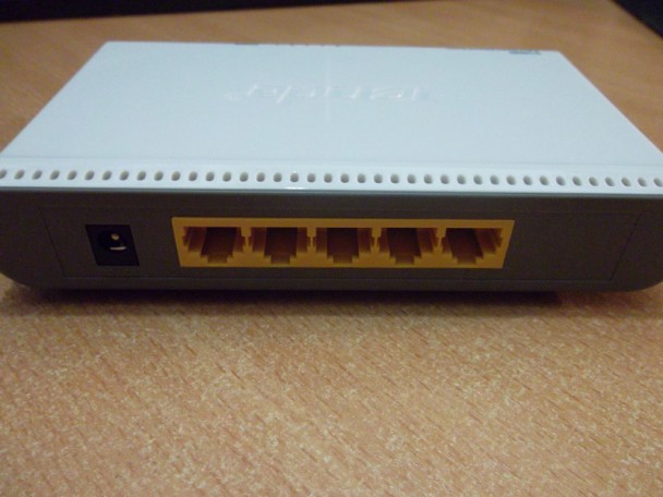 Свитч Tenda G1005D